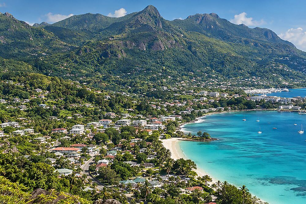 Widok ze szlaku w Morne Seychellois National Park